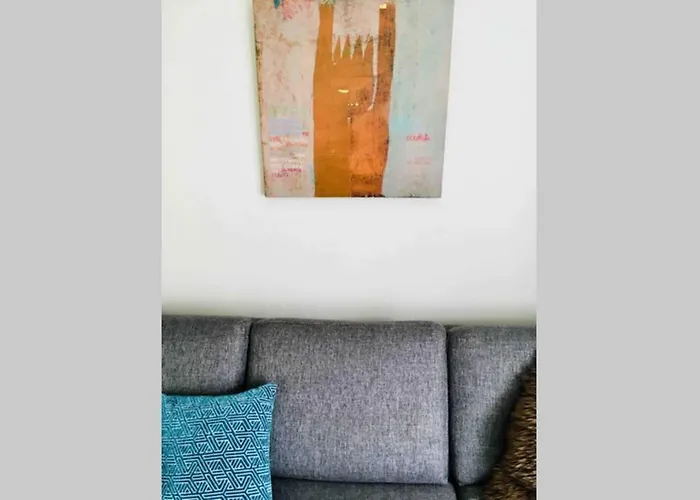 Apartamento Large Family Retro Flat In Center- Large Terrace & Garden View, Free Parking Luxemburgo