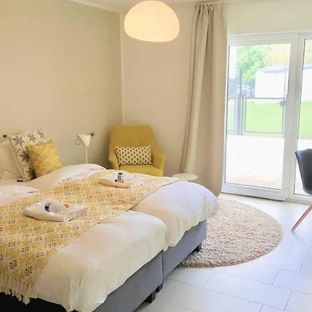 Daire Large Family Retro Flat In Center- Large Terrace & Garden View, Free Parking Lüksemburg