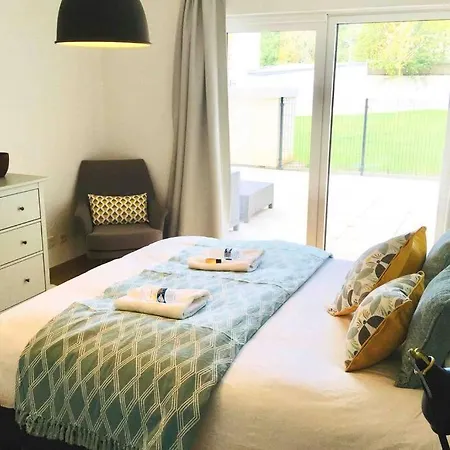 Large Family Retro Flat In Center- Large Terrace & Garden View, Free Parking Lüksemburg