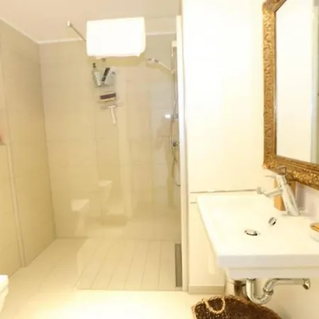 Daire Large Family Retro Flat In Center- Large Terrace & Garden View, Free Parking *