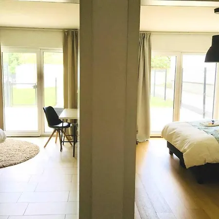 Large Family Retro Flat In Center- Large Terrace & Garden View, Free Parking Lejlighed *